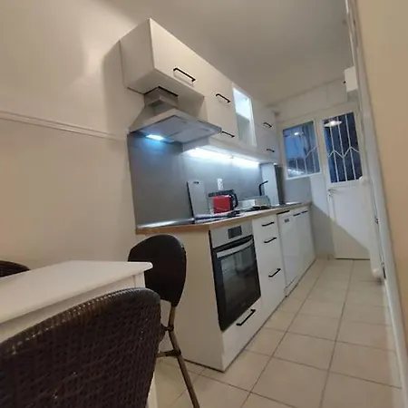 Pangrati Varnava -1 Bedroom Flat Athens